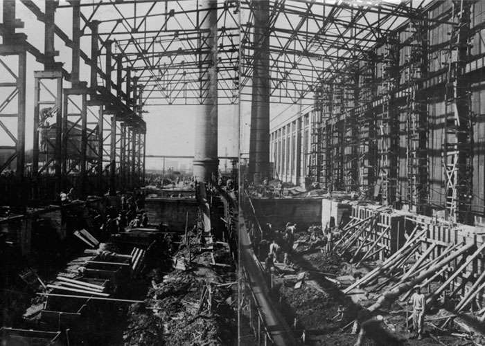 Cтроительство бандажного цеха. 1943 г. (НТГИА. Коллекция фотодокументов. Оп.1ФА. Д.31.Л.16об. ф.243 )