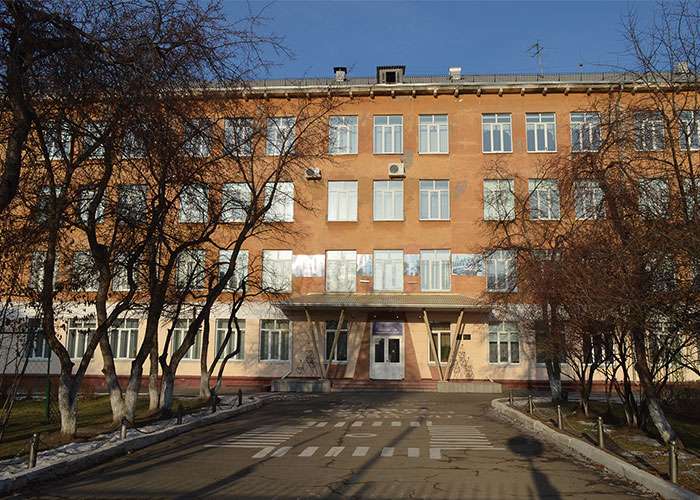 Гимназия № 86, Дзержинский район. Ноябрь 2017 года.