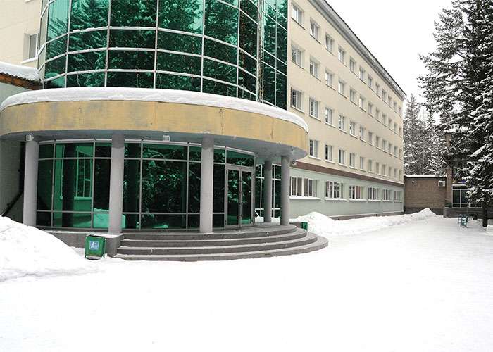 Спортивно-оздоровительный комплекс - пансионат "Аист". 2012 г. Фото М.А. Пинегиной.