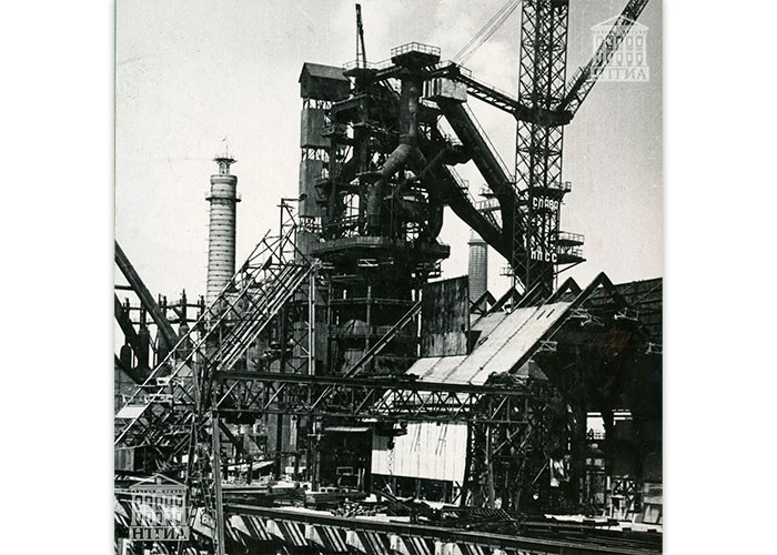 Доменная печь № 5. 1960-е годы. (НТГИА. Ф.229.Оп.1ФА.Д.9.Л.5)