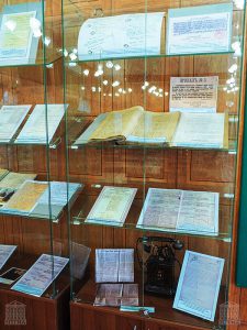Архивные документы на выставке "Нижний Тагил. Время перемен", читальный зал НТГИА